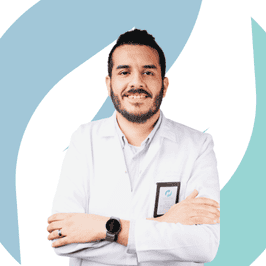 د/ عمر يسري أخصائي أمراض العيون